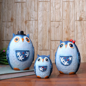 Handcrafted Owl Figurine Set – Decorative Showpiece With Three Different Sizes (Large: 15cm H x 11cm L x 10cm D, Medium: 14cm H x 10cm L x 9cm D, Small: 8cm H x 6cm L x 6cm D)