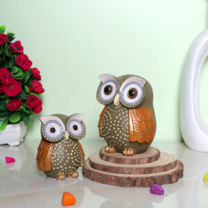 Handcrafted Owl Figurine Set – Decorative Showpiece With Two Different Sizes (Large: 13cm H x 9cm L x 9cm D, Small: 10cm H x 7cm L x 7cm D)