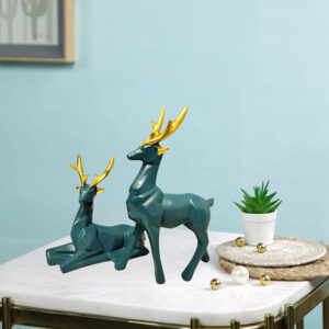 Dark Green Deer Couple – 8 inch's Modern Resin Decor
